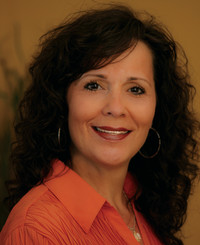 Photo of Laura Dowell