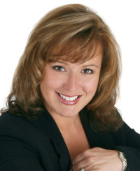 Photo of Amy Harvey