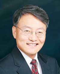 Photo of Sean Kim