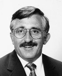 Photo of Mike Busch
