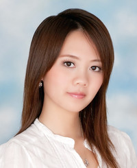 Photo of Lynne Truong