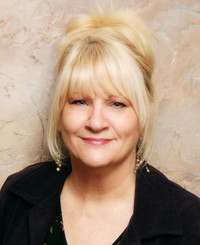 Photo of Nina Smith